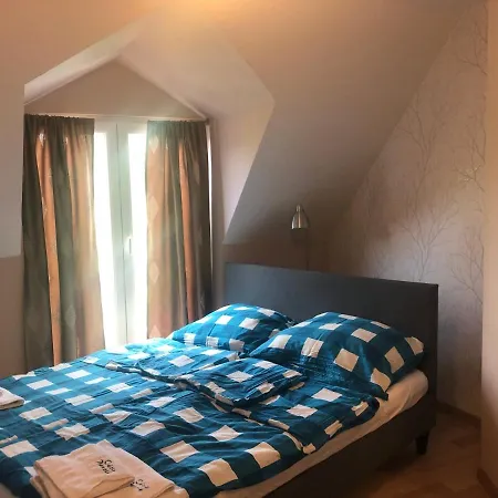 Oazis Panzio Bed & Breakfast Gyenesdiás