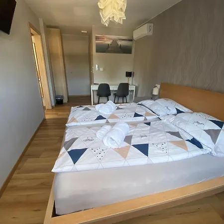 Oázis Panzió Panzió Gyenesdiás